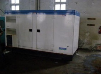 利津康明斯150kw大型柴油二手发电机组